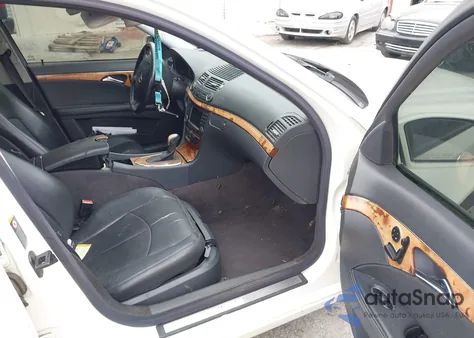 2004 Mercedes-Benz E 320 z USA, uszkodzony, nr VIN WDBUH65J64A406281